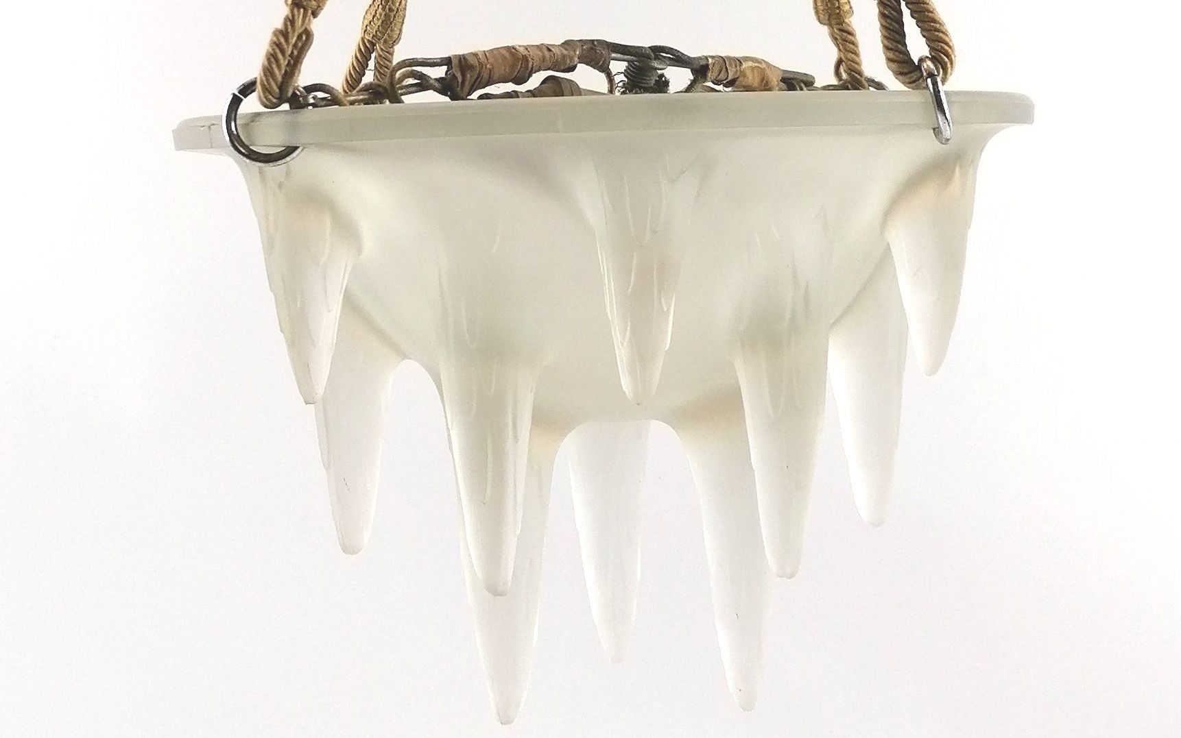 René Lalique, suspension en métal et cristal blanc