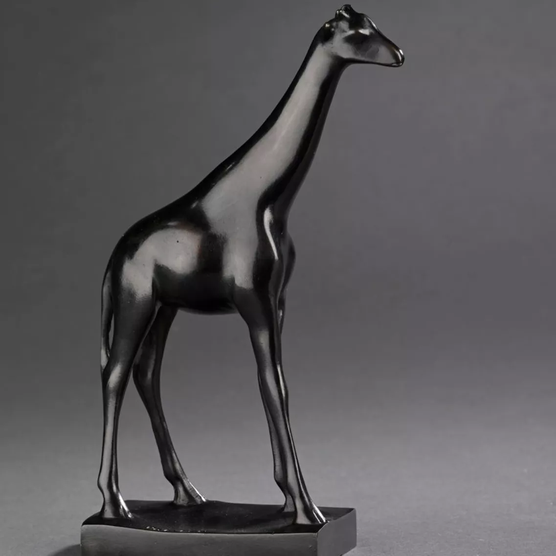 D'apr&egrave;s Fran&ccedil;ois Pompon, bronze