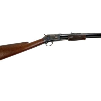 Carabine Colt 1887. Système à pompe et magasin tubulaire sous le canon.