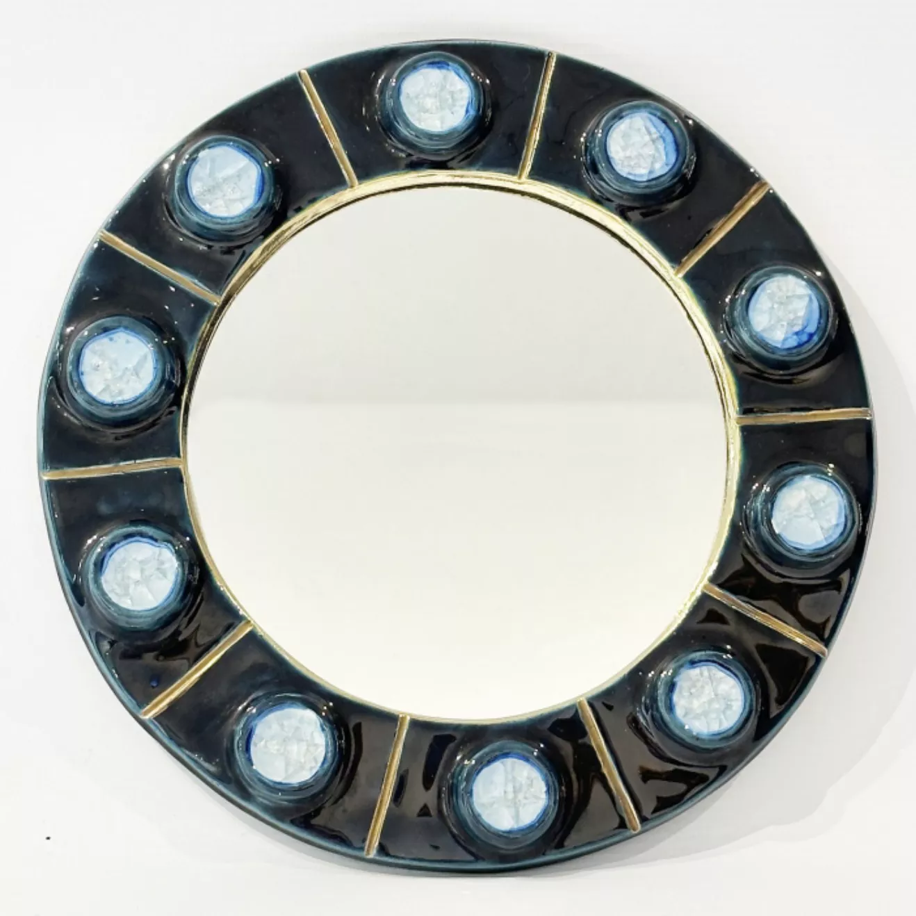 Mithé Espelt, miroir en c&eacute;ramique &eacute;maill&eacute;e