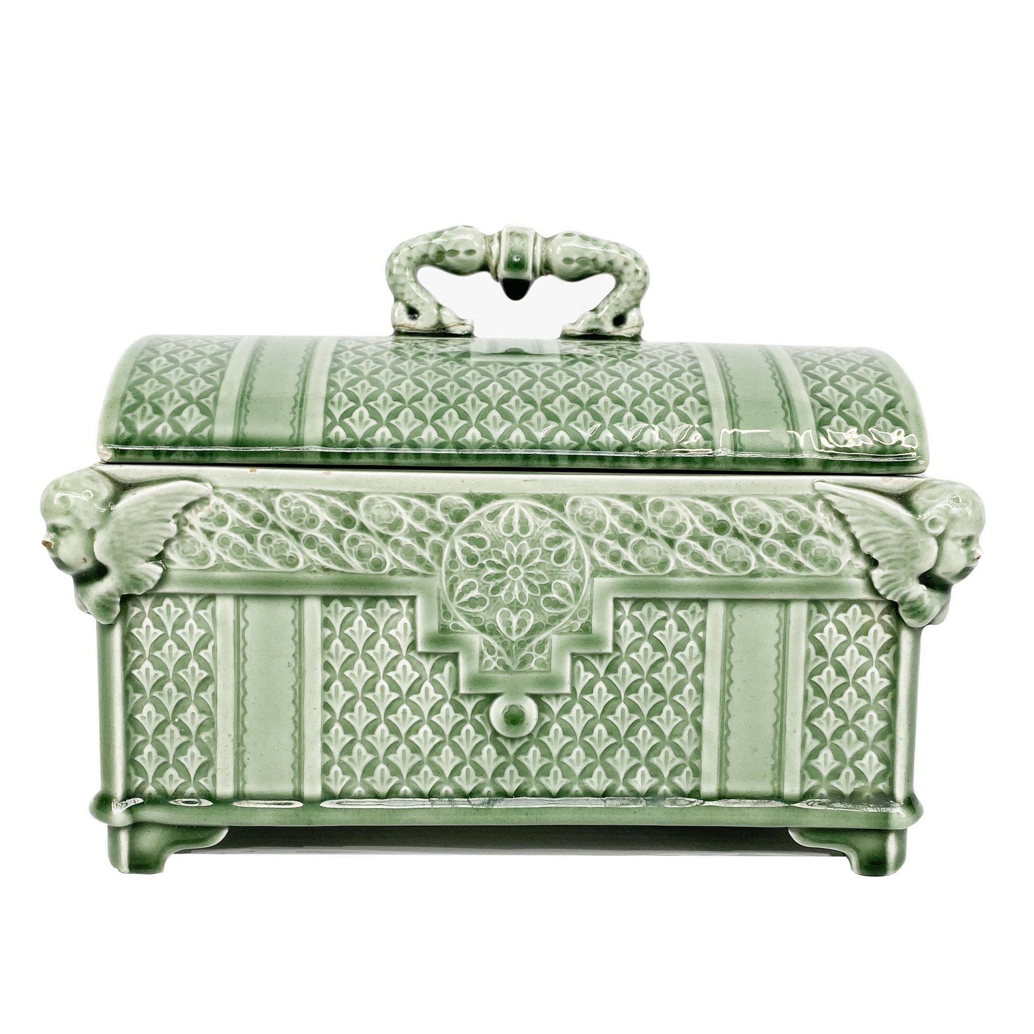 Théodore Deck, coffret couvert en faïence