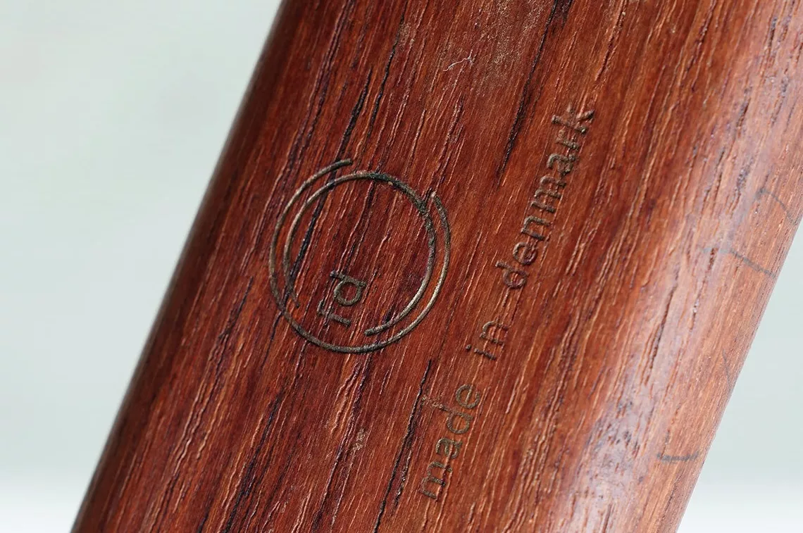 Estampille de Finn Juhl