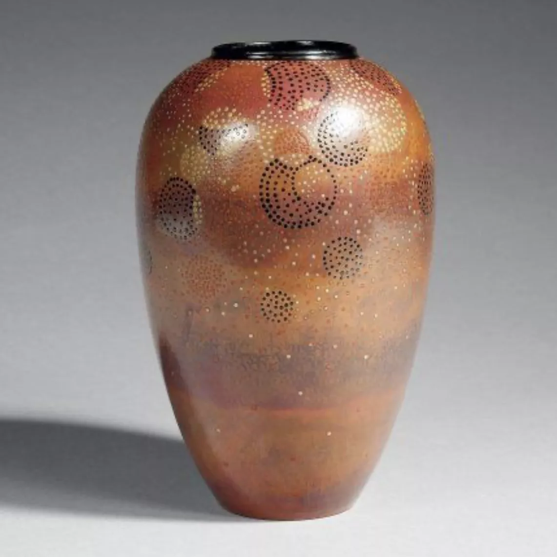 Jean Dunand, vase ovo&iuml;de