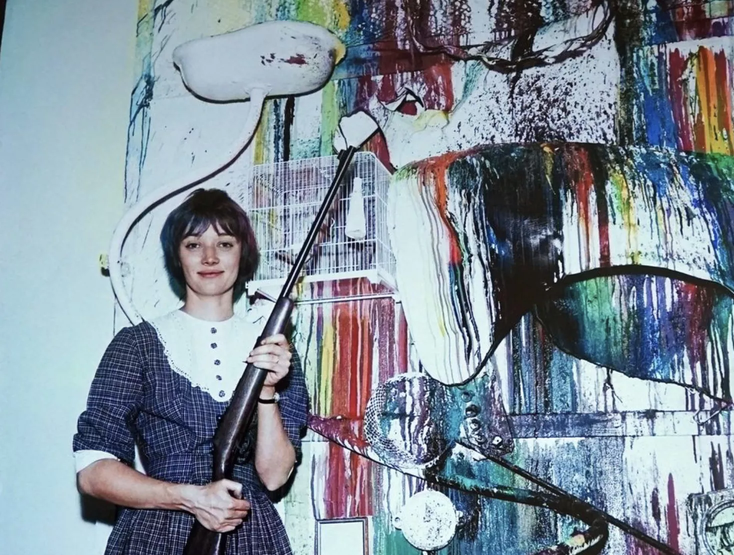 Niki de Saint Phalle, photographie de sa performance "Les Tirs"