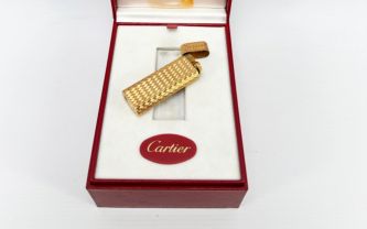Briquet Must de Cartier