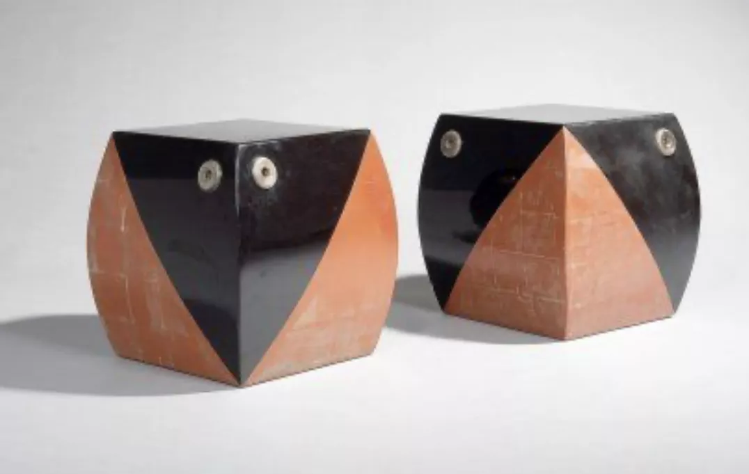 Pierre Legrain, cubes &agrave; assise en bois
