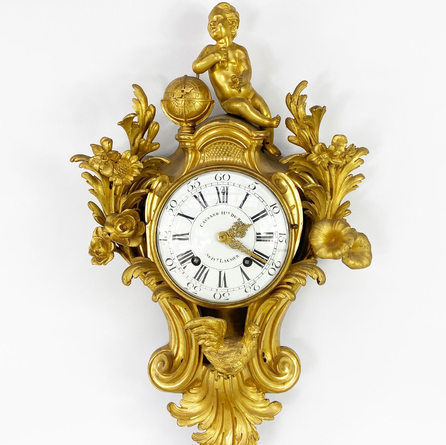 Pendule en bronze doré, époque Louis XV