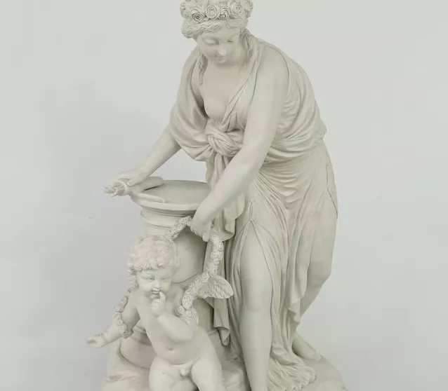 S&egrave;vres, biscuit en porcelaine, groupe sculpt&eacute;